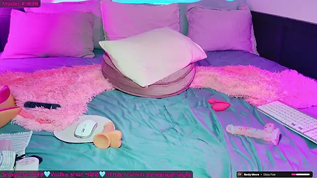 AaliyahLaylah's Live XXX Chat