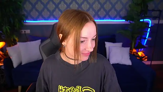 צ'אט XXX בשידור חי של LizzaMoonn
