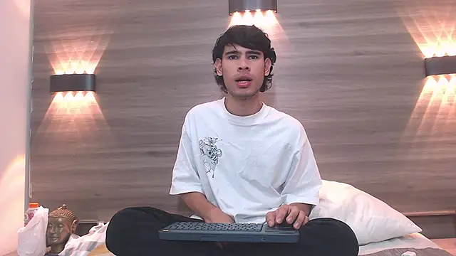 Kevin_Brooks1 – Naživo XXX chat