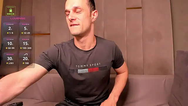 BrandonNorris 现场XXX聊天