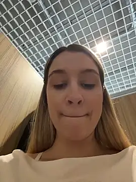 SashaCatt élő XXX-chatje