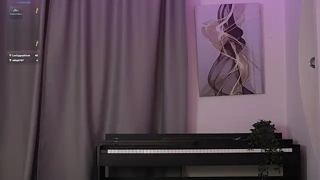 XXX chat uživo modela Ariana__