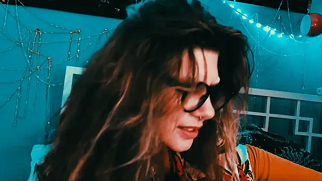 Chat +18 de VivienDarkbloom ao vivo