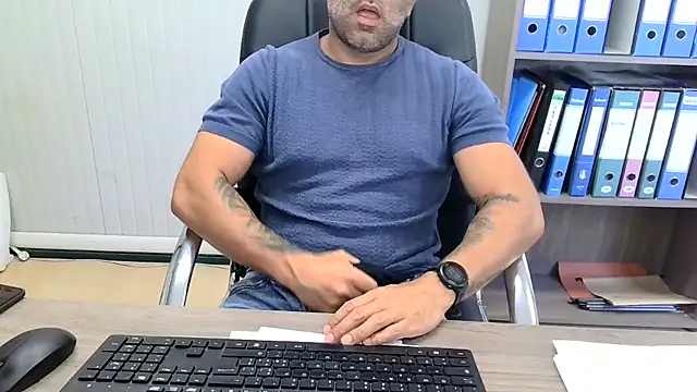 Онлайн чат XXX Evasionee