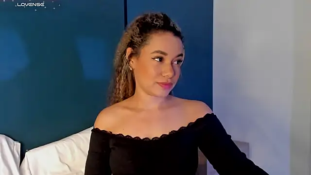 Czat XXX na żywo – angie_leonn