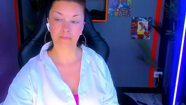 AnaMills live XXX chat