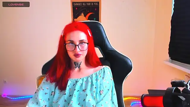 XXX chat uživo modela your_tora