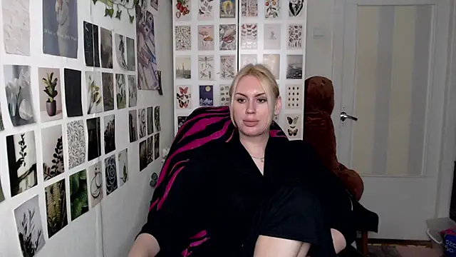 CapriScorpion Live XXX Chat