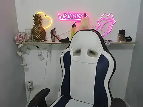 Dona_Tela 即時 XXX 聊天
