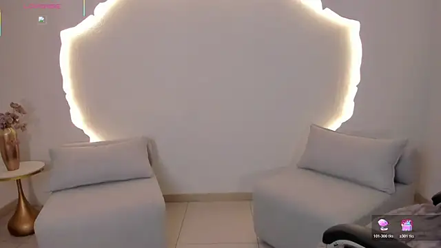 VeronicaBlueのライブXXXチャット