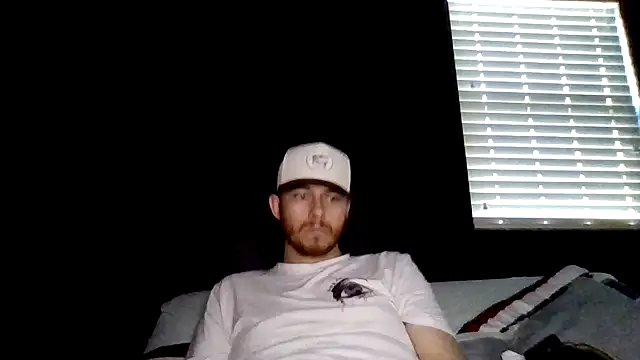 Chat XXX en directo de Mikecloudyhawk