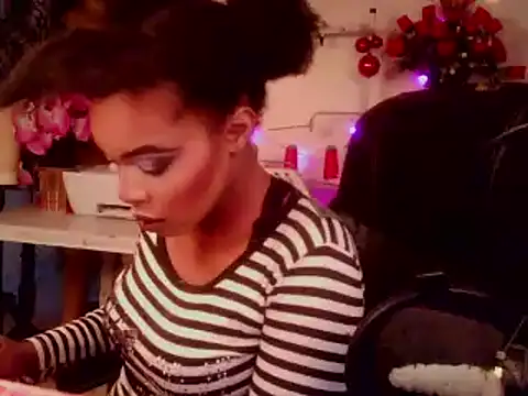 Anaconda2350's Live XXX Chat