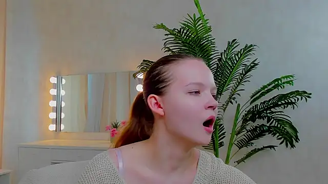 NaomiFess élő XXX-chatje