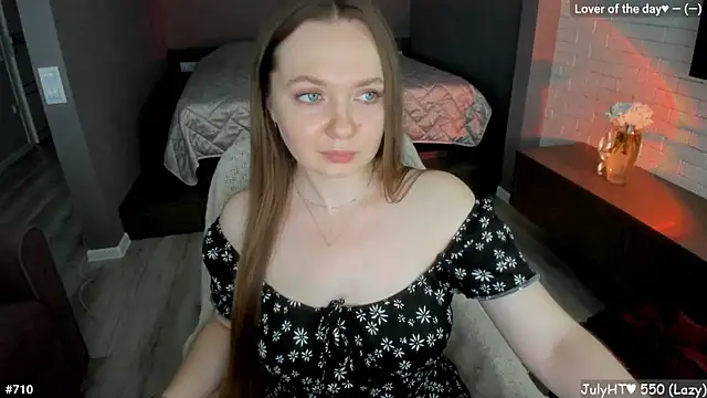 LizaGost Adlı Modelin Canlı XXX Sohbeti
