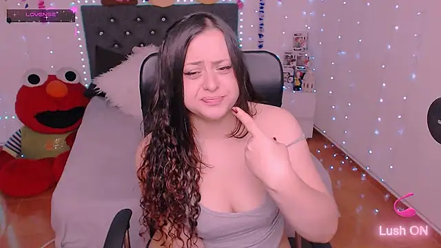 PixelKiss_'s Live XXX Chat