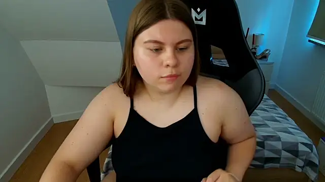 Živý XXX chat AbbyLuxee
