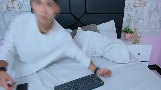 MarkLaurens Live XXX Chat
