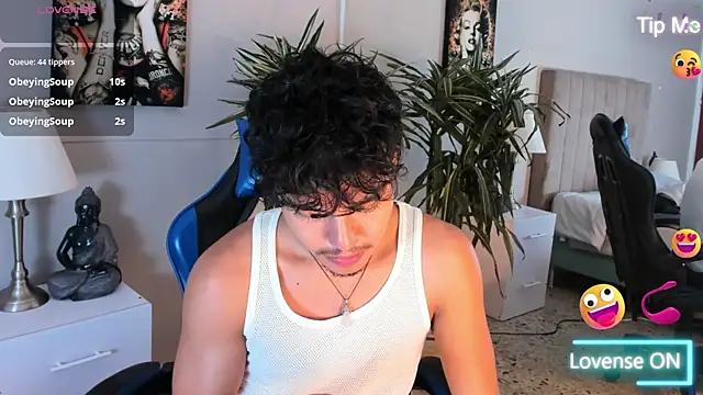 Chat XXX ao vivo de kai_storn