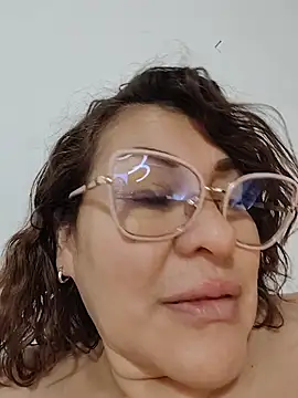 AlexxiaaMat Chat XXX in diretta