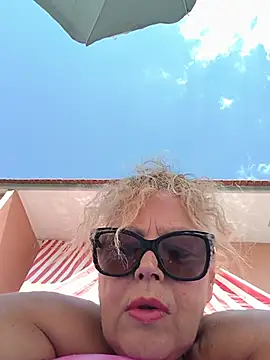 Quinsexx Chat XXX live