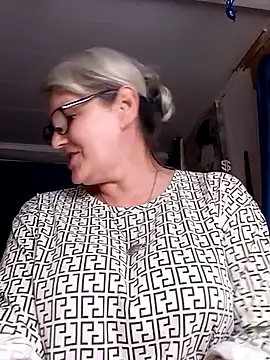 irinamaux Live XXX Chat