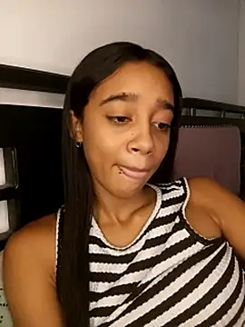 دردشة Zoe_Sweett18 الجنسية المباشرة