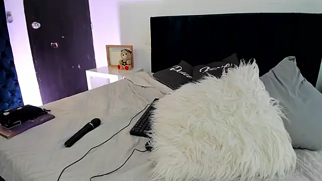Živý XXX chat melanie_roux__