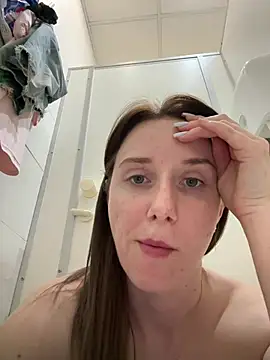 FReyja_44 élő XXX-chatje