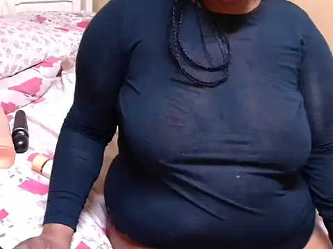 MatureNesh Chat XXX in diretta