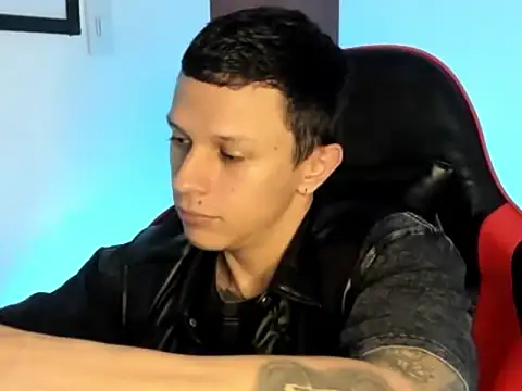 Онлайн чат XXX Masterdave7