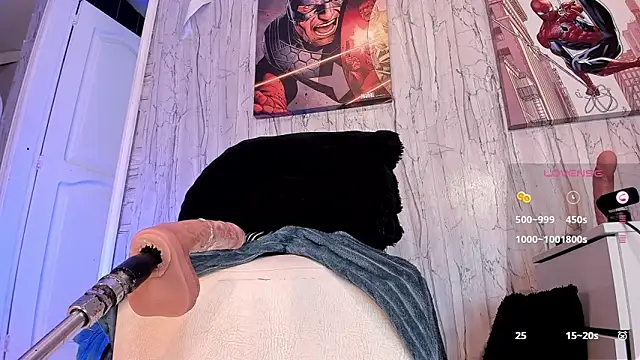 XXX chat uživo modela JUANDIAMONDS98