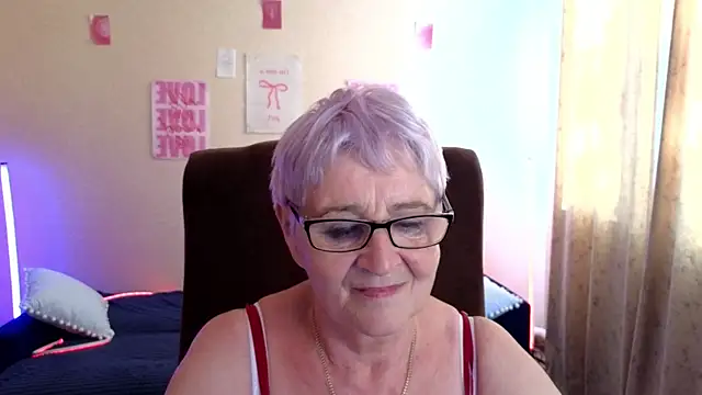 Chat XXX en directo de Sandra_Snowflake