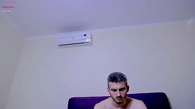 XXX chat uživo modela Magic_Storms