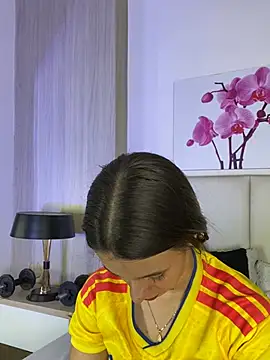 JuliaColemann live XXX chat