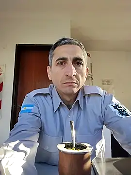 Alejandro83bsf Chat XXX live