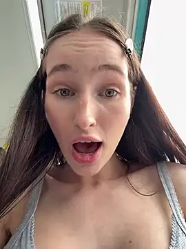 Chat XXX en directo de -missbehaving-