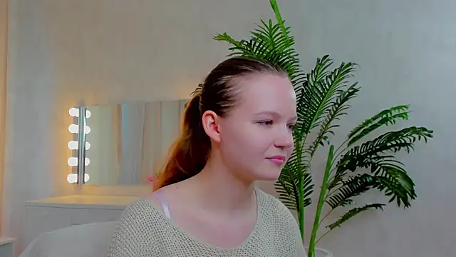 צ'אט XXX בשידור חי של NaomiFess