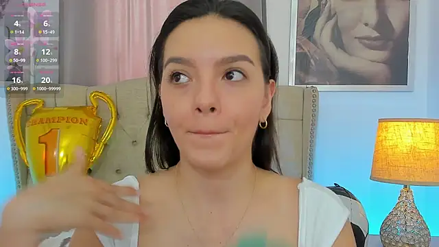 צ'אט XXX בשידור חי של Beautyari_