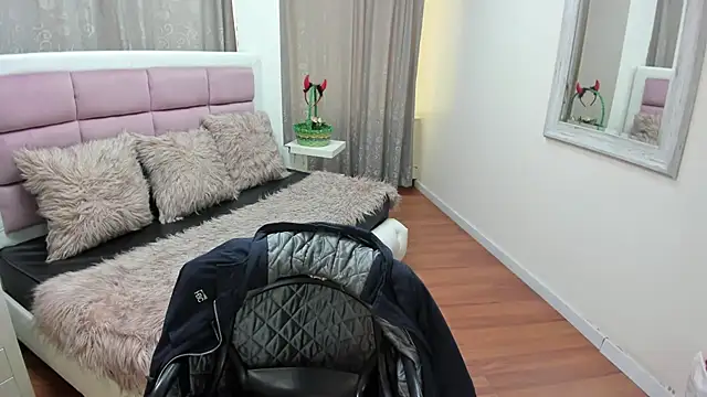gaby_trent live XXX chat