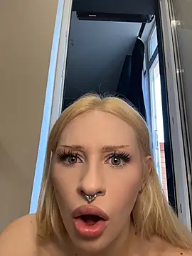 Chatroom XXX en direct de DayaFoxy