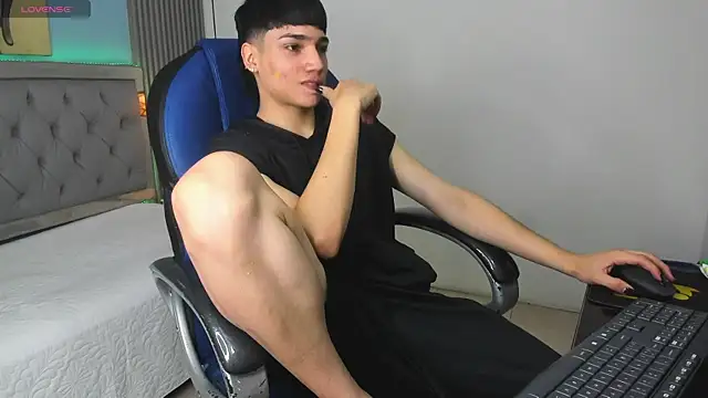 SamBlack_ Live XXX-chat
