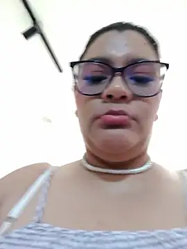 SelennaCooper 现场XXX聊天