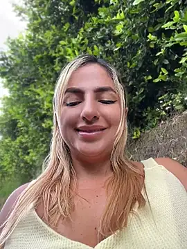 Онлайн чат XXX sammyqueenx21
