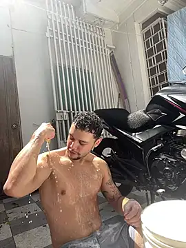 Chat XXX en directo de Brian_Adler