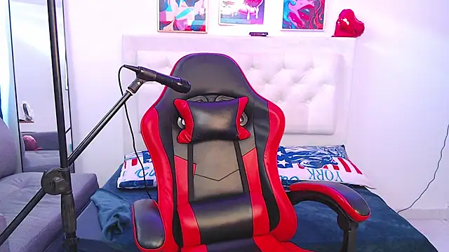 Chat XXX en directo de Ninou_14