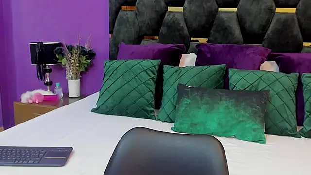 MaluJensen's Live XXX Chat