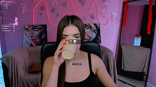 lina_fox12's Live XXX Chat