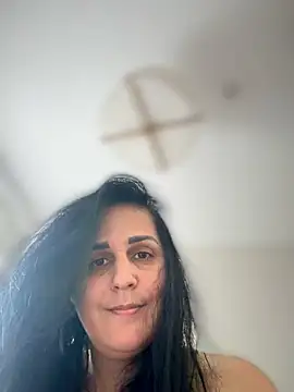 צ'אט XXX בשידור חי של DreamFor_America