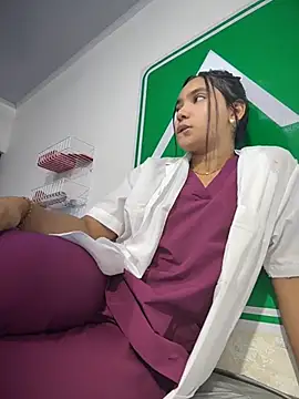 Czat XXX na żywo – Kinky_DoctorX