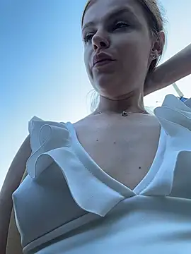 XXX chat uživo modela HarrietDart